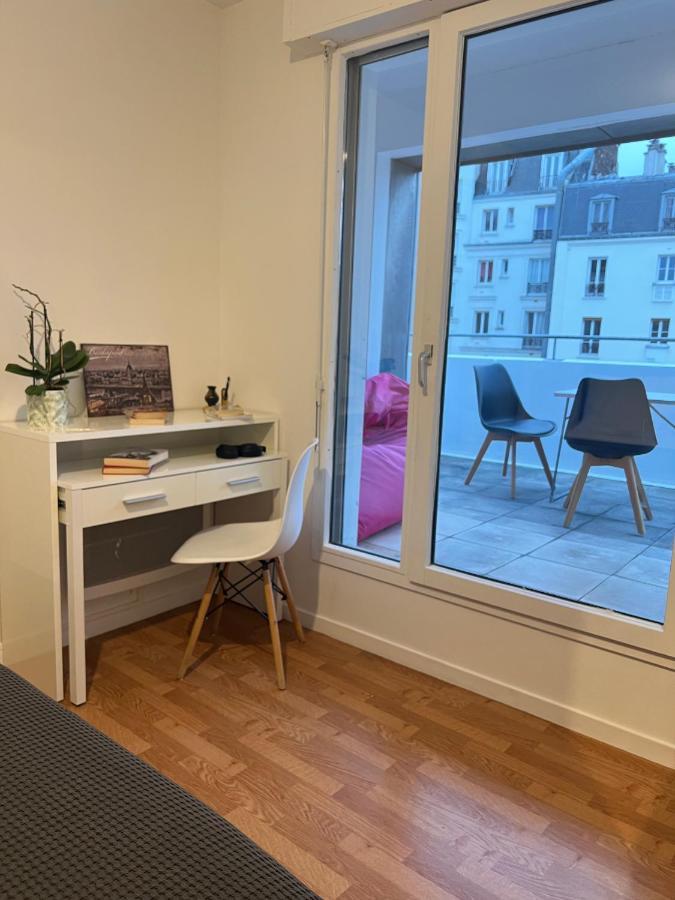 Entire Apartment With Terrace Παρίσι Εξωτερικό φωτογραφία